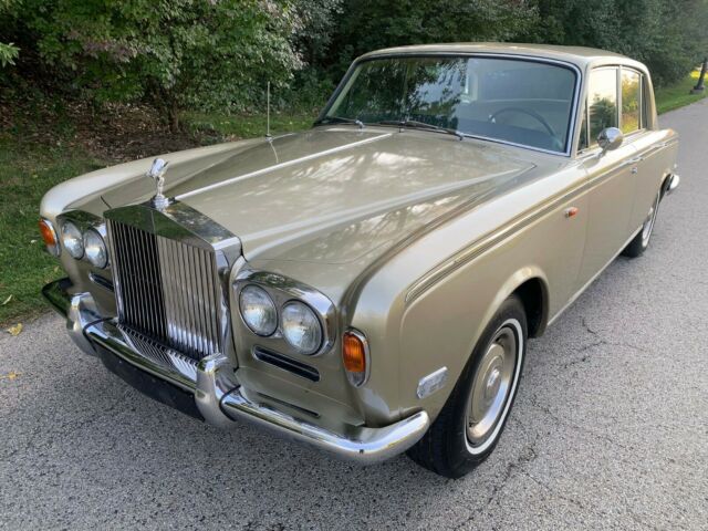 Rolls-Royce Silver Shadow 1973 image number 2