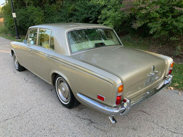 Rolls-Royce Silver Shadow 1973 image number 30