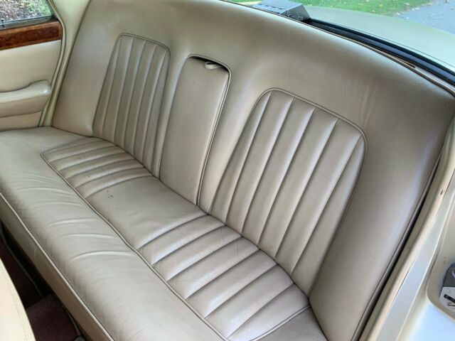 Rolls-Royce Silver Shadow 1973 image number 39