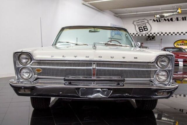 Plymouth Fury 1965 image number 36