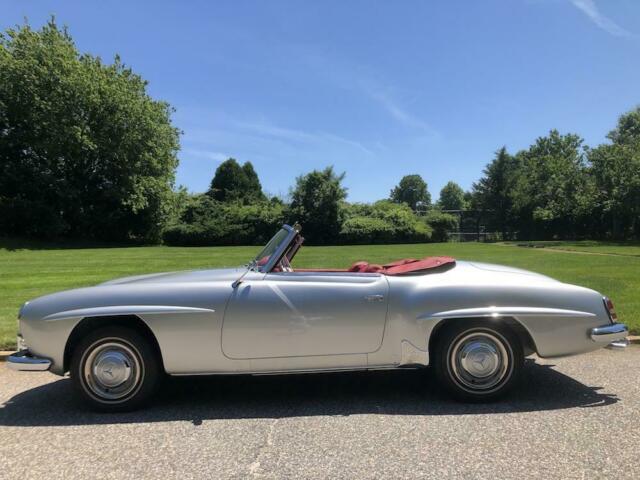 Mercedes-Benz SL-Class 1959 image number 37