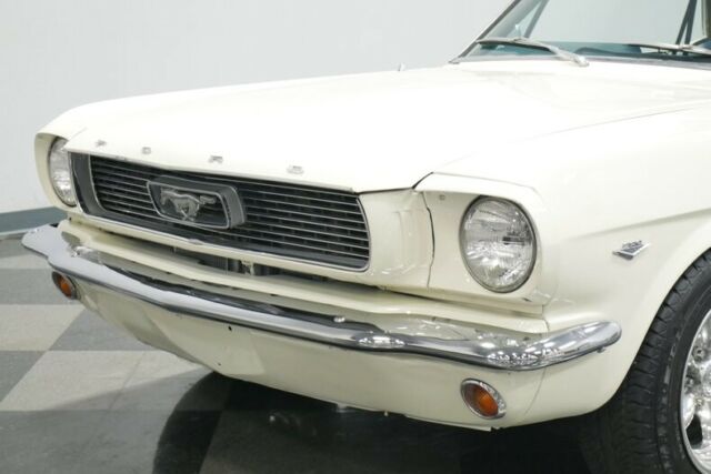 Ford Mustang 1966 image number 22