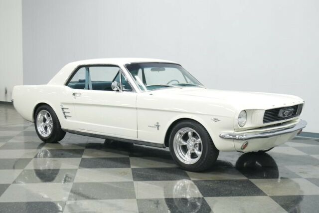 Ford Mustang 1966 image number 40