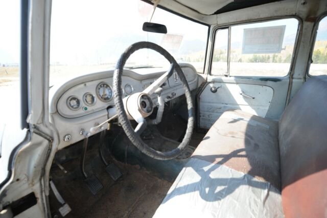 Dodge Power Wagon 1962 image number 9