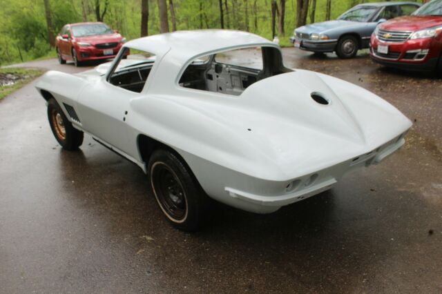 Chevrolet Corvette 1967 image number 3