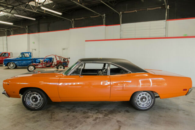 Plymouth Road Runner 1970 image number 25