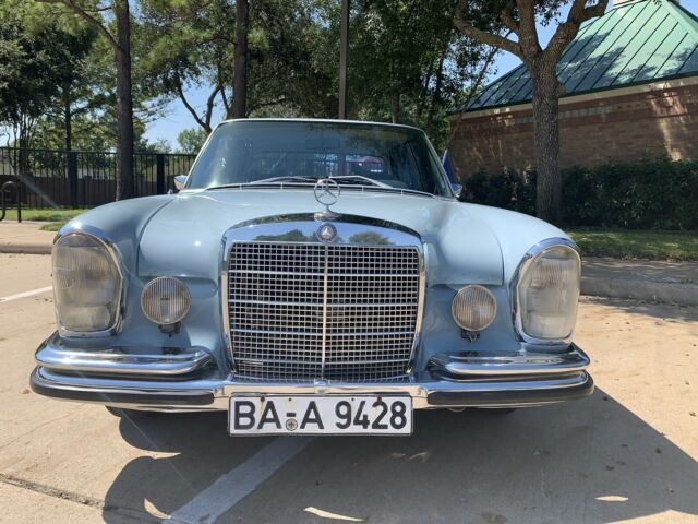 Mercedes-Benz 280 SE Automatic 1970 image number 0