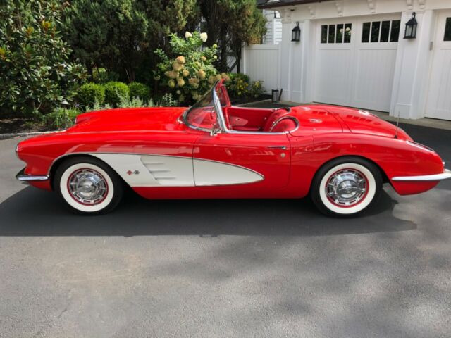 Chevrolet Corvette 1960 image number 0