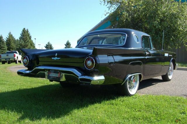 Ford Thunderbird Convertible 1957 image number 7