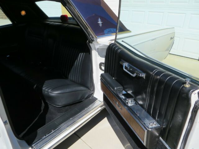 Lincoln Continental 1967 image number 21