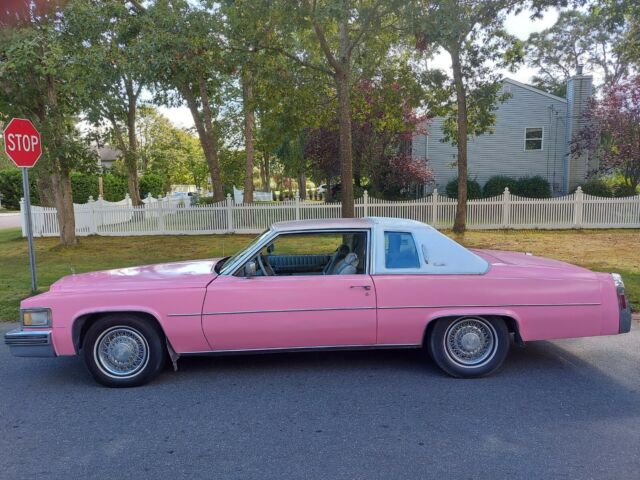 Cadillac DeVille Coupe 1979 image number 17