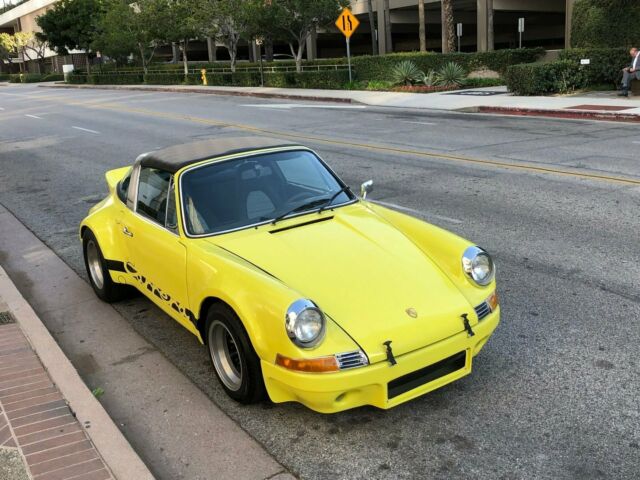 Porsche 911 1972 image number 2