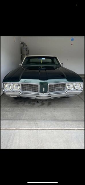 Oldsmobile Cutlass 1970 image number 0