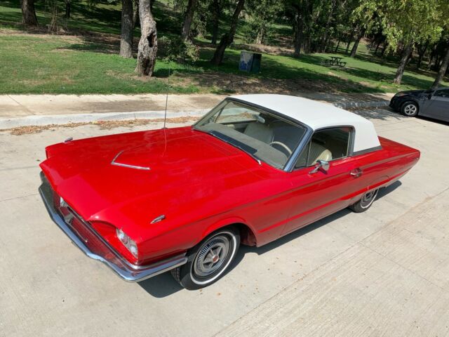 Ford Thunderbird 1966 image number 29