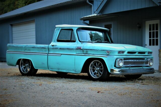 Chevrolet C-10 1965 image number 0