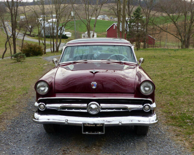 Ford Skyliner 1954 image number 1