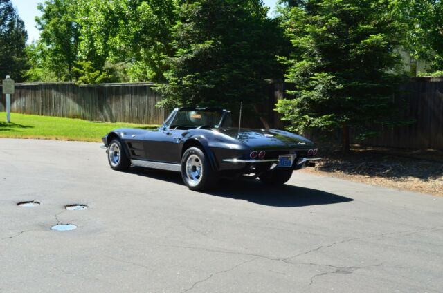 Chevrolet Corvette 1963 image number 14