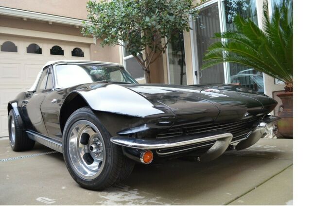 Chevrolet Corvette 1963 image number 22