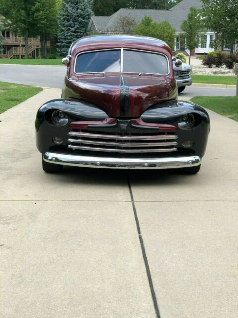 Ford 2-Door Sedan 1947 image number 20