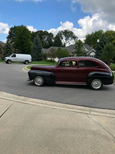 Ford 2-Door Sedan 1947 image number 22