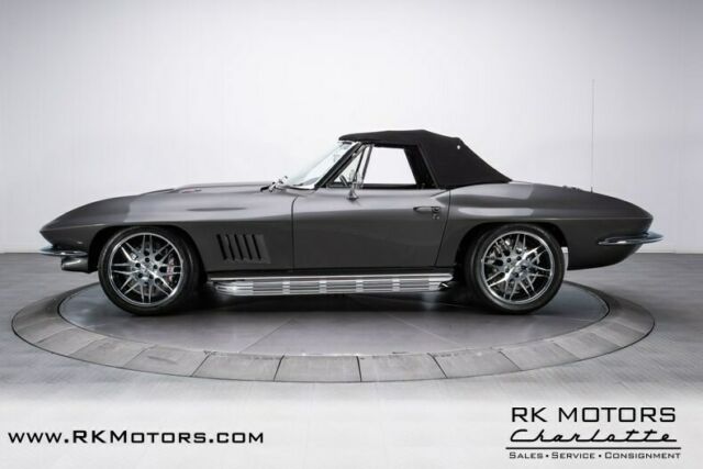 Chevrolet Corvette 1967 image number 15