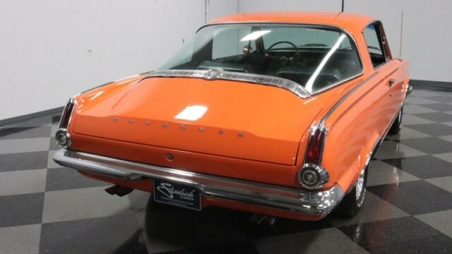 Plymouth Barracuda 1965 image number 12