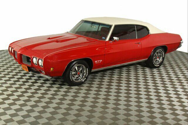 Pontiac GTO 1970 image number 2