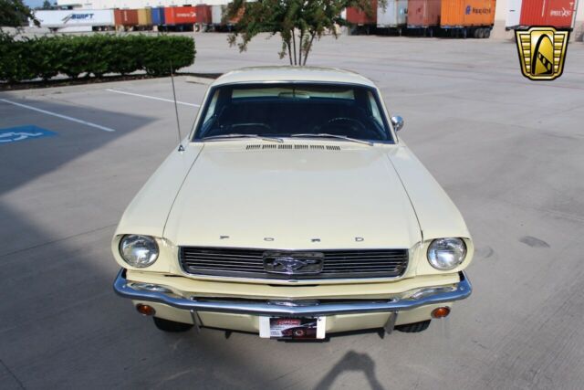 Ford Mustang 1966 image number 23