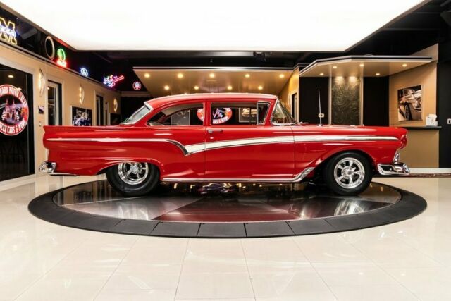 Ford Custom 300 1957 image number 33