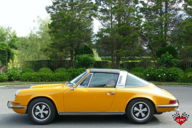 Porsche 911 1972 image number 10