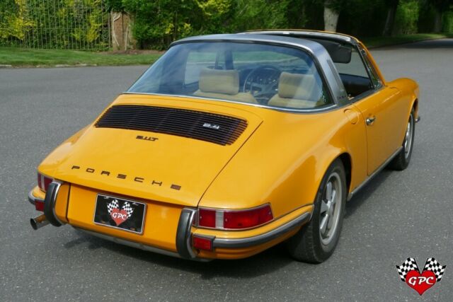 Porsche 911 1972 image number 30