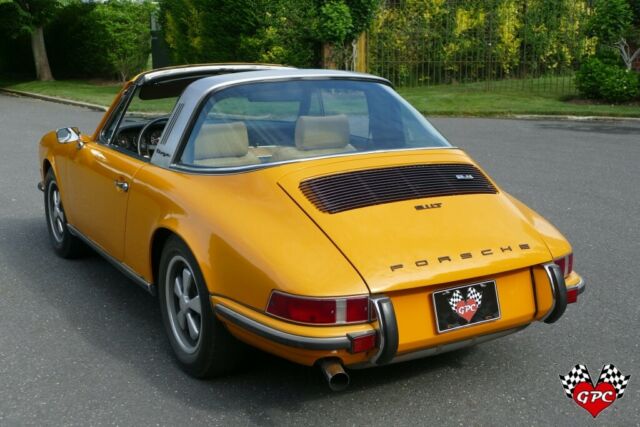 Porsche 911 1972 image number 8