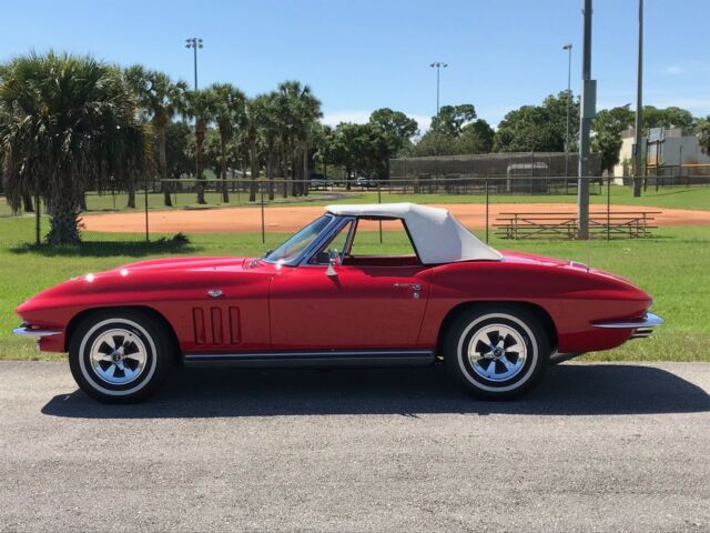 Chevrolet Corvette 1965 image number 16