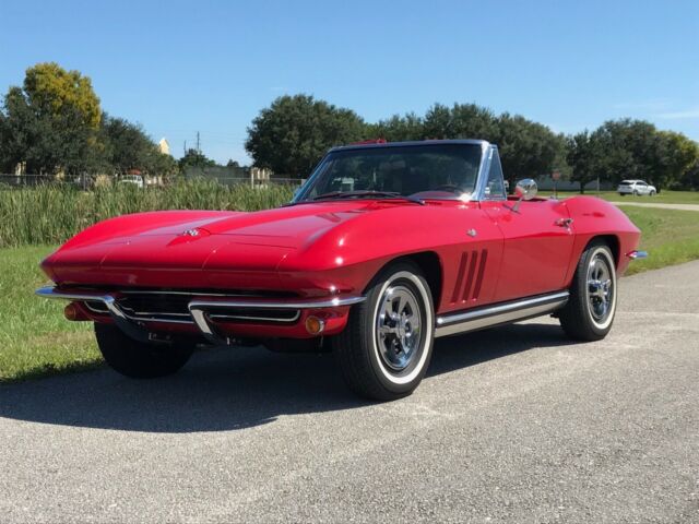 Chevrolet Corvette 1965 image number 23