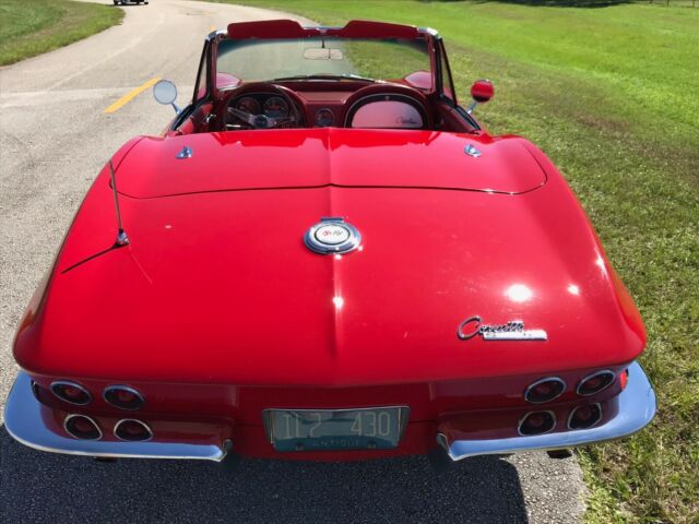 Chevrolet Corvette 1965 image number 38