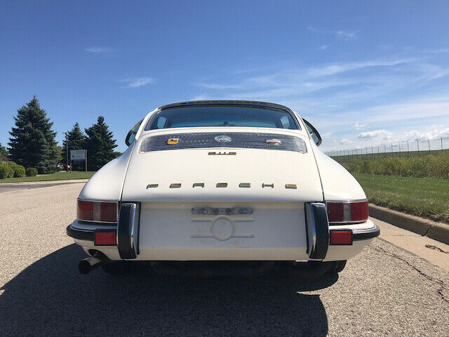 Porsche 911 1969 image number 28