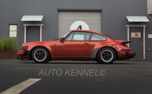 Porsche 930 1976 image number 3