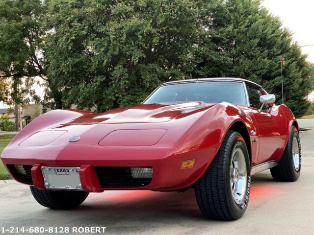 Chevrolet Corvette 1976 image number 2