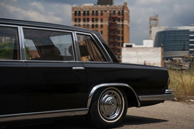 Mercedes-Benz 600-Series 1965 image number 38