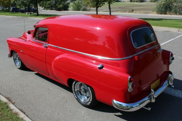 Chevrolet SEDAN DELIVERY 1953 image number 22