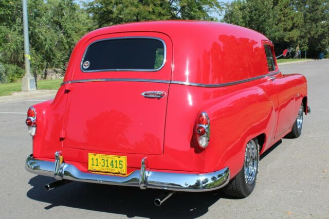 Chevrolet SEDAN DELIVERY 1953 image number 4