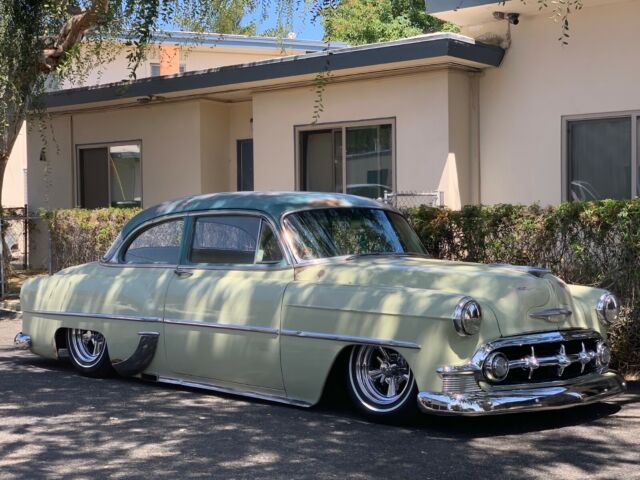 Chevrolet Bel Air/150/210 1953 image number 23