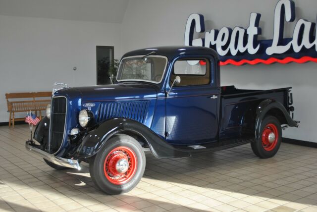 Ford V8 Flathead Pickup 1936 image number 2