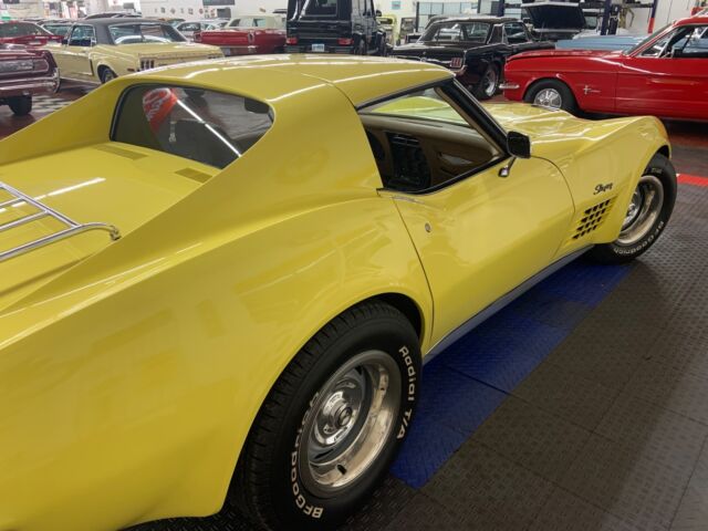 Chevrolet Corvette 1970 image number 11