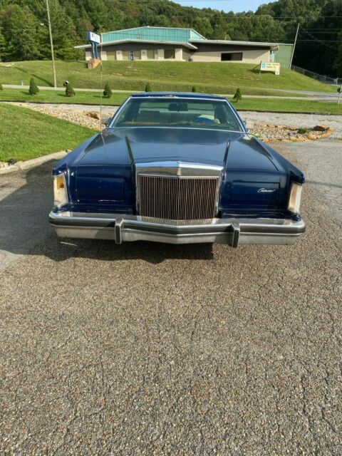 Lincoln Continental 1979 image number 1