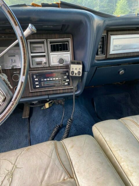 Lincoln Continental 1979 image number 14