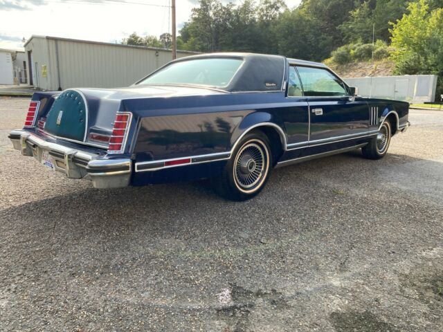 Lincoln Continental 1979 image number 28