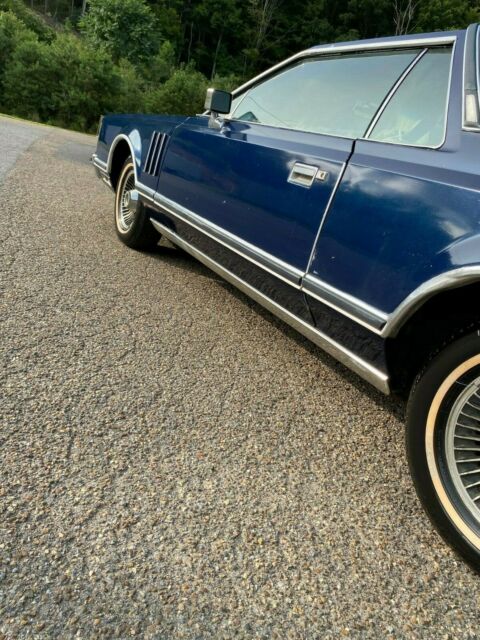 Lincoln Continental 1979 image number 32