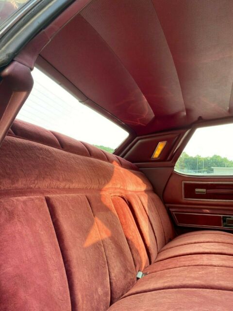 Lincoln Continental 1974 image number 33