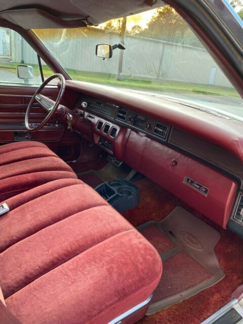 Lincoln Continental 1974 image number 35